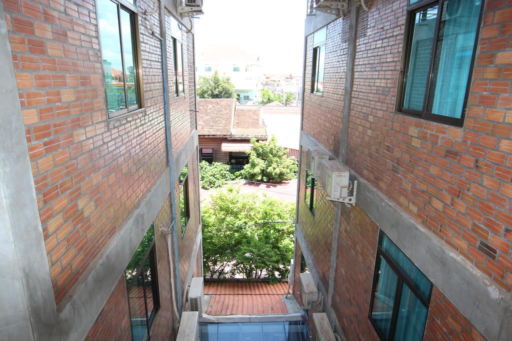 Naga Angkor Hostel Siem Reap Exterior photo