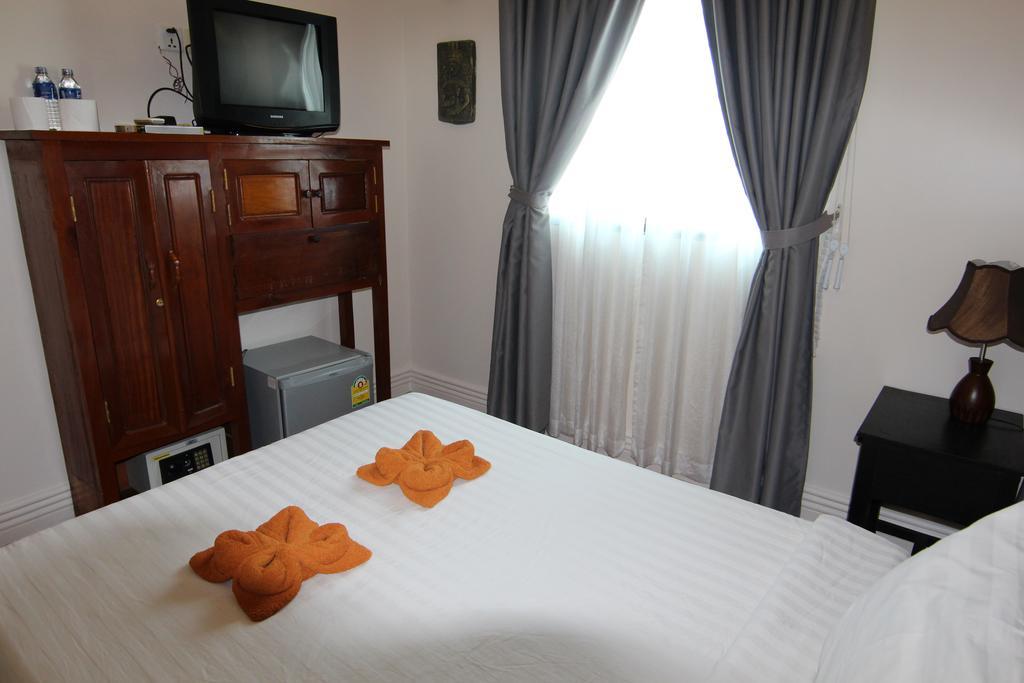 Naga Angkor Hostel Siem Reap Exterior photo