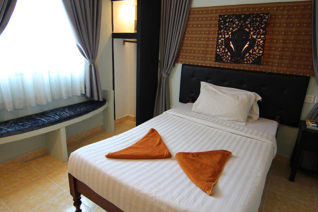 Naga Angkor Hostel Siem Reap Exterior photo